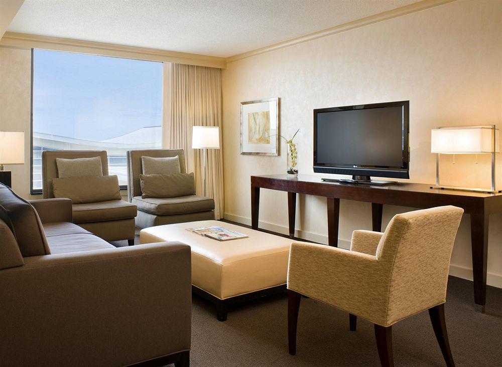 Готель The Westin Detroit Metropolitan Airport Ром'юлус Екстер'єр фото